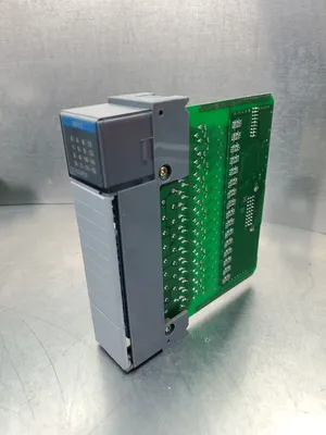Allen-Bradley SLC500 1746-IV16 Ser. C Input Module w/Connector Terminal. 3D-14