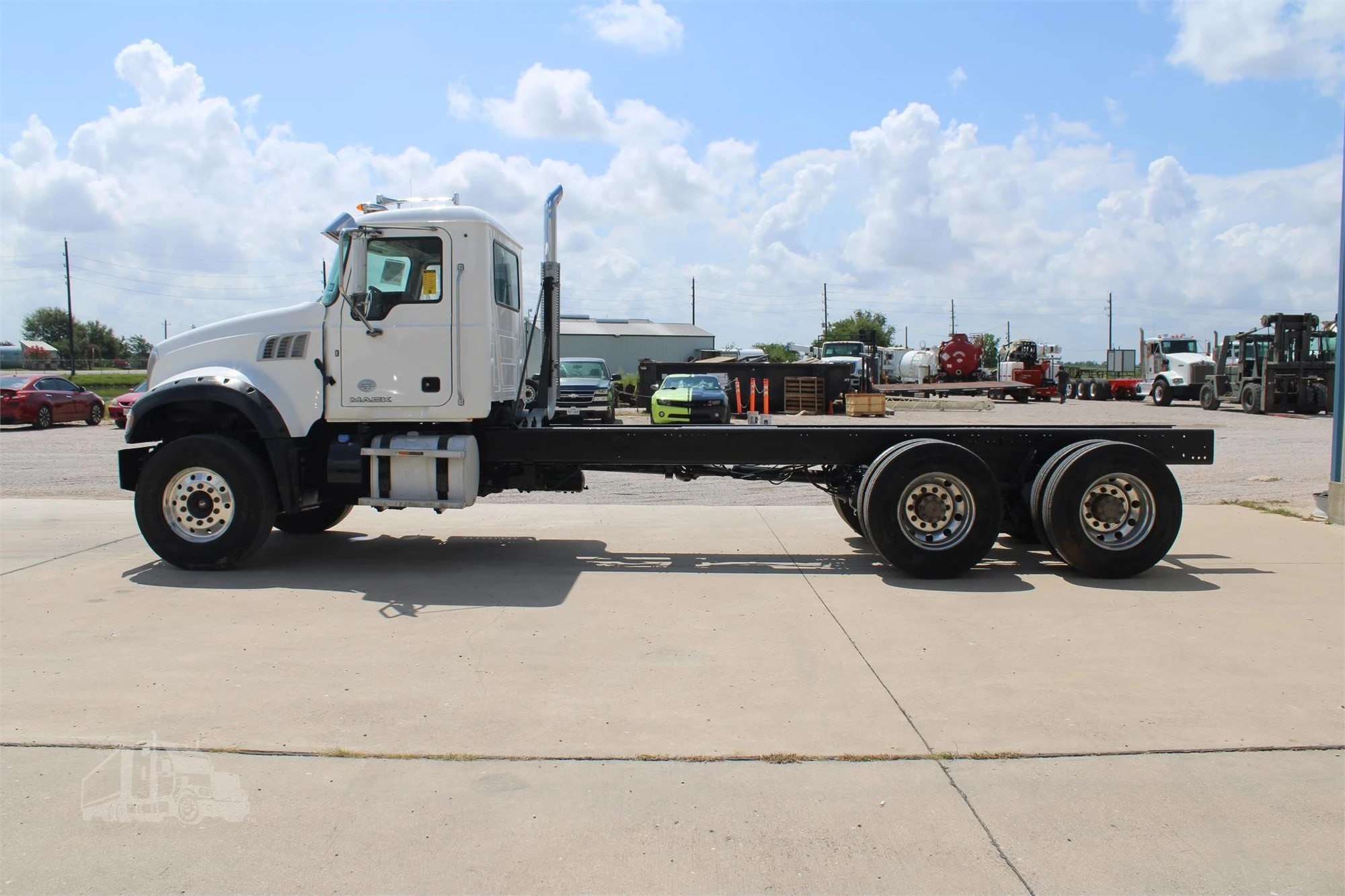 Used 2017 MACK GRANITE GU713 Cab Chassis trucks Texas US | Roll Off Truck World #1491903