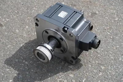 USED MITSUBISHI HC-SFS202-K