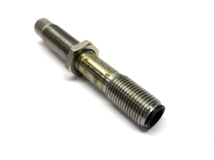 Used Allen-Bradley Ser. B Inductive Sensor MISSING HEX NUT & DAMAGED Proximity Sensors Michigan US | Maverick Industrial Sales #1470231