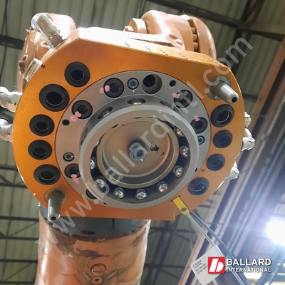 KUKA KR 180 R2900 Robot System w/ KRC4 Controller