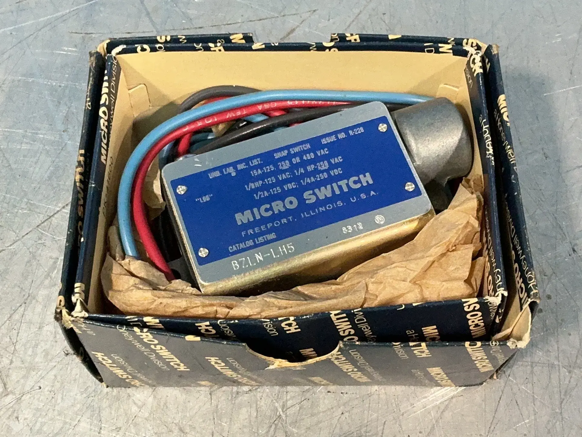 Used HONEYWELL BZLNLH5 Relays & Switches Ohio US | HGR 24 #1411395