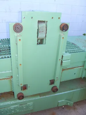 USED WELDMORE 1610