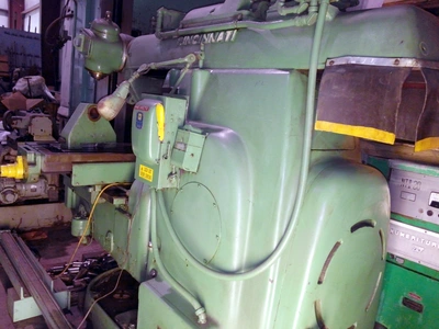 Used CINCINNATI #4 PLAIN Vertical Mills Pennsylvania US | Hadanich Machine #1443531