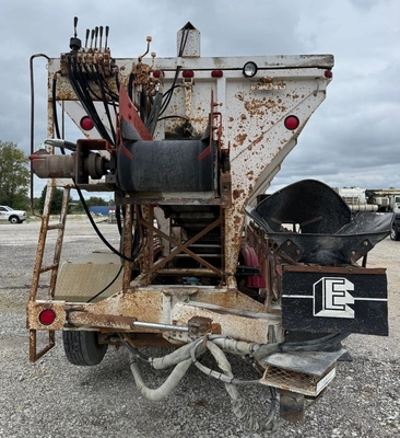 Used 1995 INTERNATIONAL 4900 Dump trucks Indiana US | Proxy Equipment #1494886