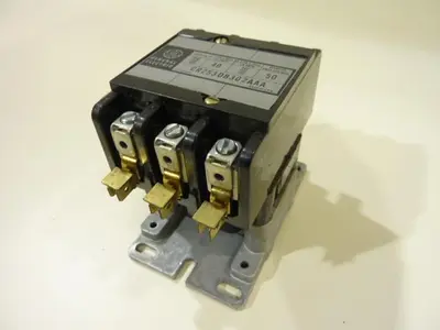 USED GENERAL ELECTRIC / GE CR253DB302AAA
