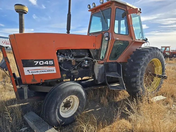 Used 1979 ALLIS CHALMERS 7045 Utility Tractors Oregon US | Berry Machinery #911108