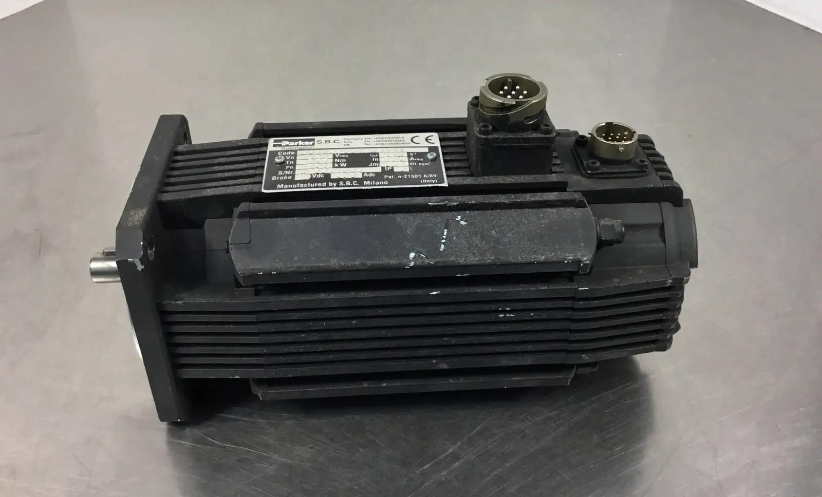 PARKER / SBC SERVO MOTOR MB10530045A3164 1.10kW 1D