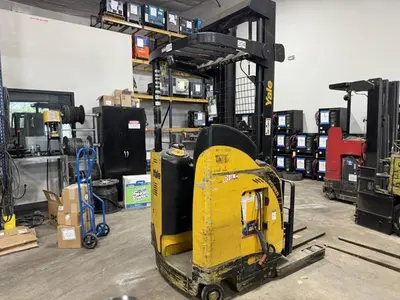 USED 2014 YALE NR035DB