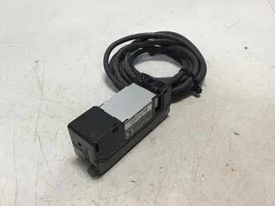 USED KEYENCE CORP CZ-V21AP