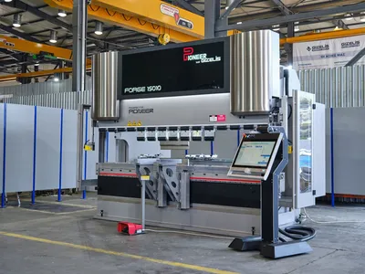 PIONEER Forge 15010 Press Brakes | Pioneer Machine Sales Inc. (3)