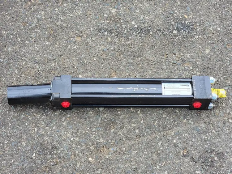 Used ROYAL ELECTRIC T3H2S12C1A2A1A Parts (Hydraulics and Pneumatics) British Columbia CA | Lenmark #266353