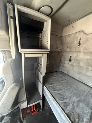 Used 2009 VOLVO VNL Conventional trucks Indiana US | Miedema Asset Management Group #1414638