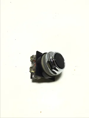 General Electric CR104PBG01B1 Heavy Duty Pushbutton