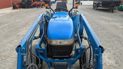 USED 1999 NEW HOLLAND TC33D