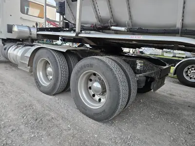 USED 2018 PETERBILT 567