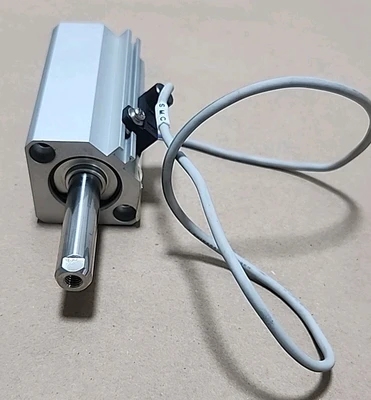 NEW SMC CDQ2B25-50D-J79C