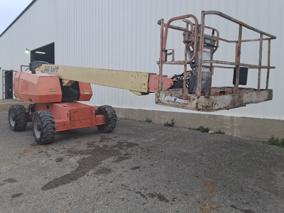 USED 2015 JLG 600S