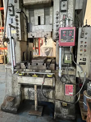 1942 MINSTER 90-1000 Knuckle Joint Press | Universal Press & Machinery (UPM) (3)
