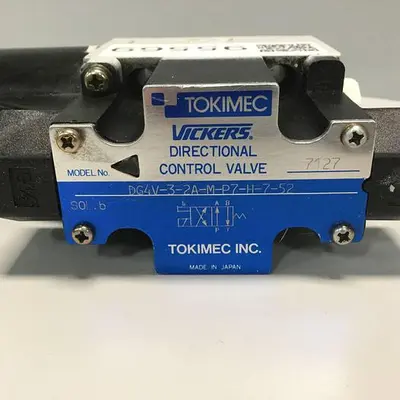 USED TOKIMEC DG4V-3-2A-M-P7-H-7-52