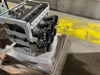 GENERAL ELECTRIC LOW VOLTAGE POWER CIRCUIT BREAKER AKR-6D-100 4000 AMPS