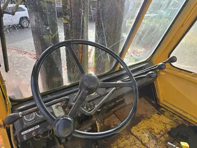 USED CATERPILLAR V200B STR