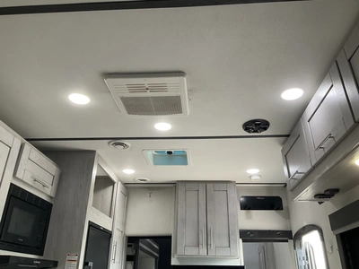 Used 2022 KEYSTONE FUZION Campers, Caravans, Motorhomes Michigan US | Miedema Asset Management Group #1304546