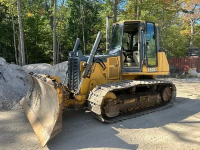 1997 JOHN DEERE 750C Dozer | Title Equipment & Recreation Inc. (1)