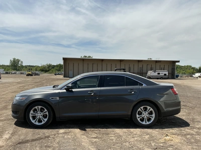 USED 2018 FORD TAURUS