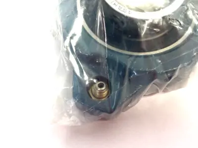 New | in-Stock AMI Bearings Set Screw 2-Bolt Flange Mounted Bearing, 1" Shaft Bearings Michigan US | Maverick Industrial Sales #1395631