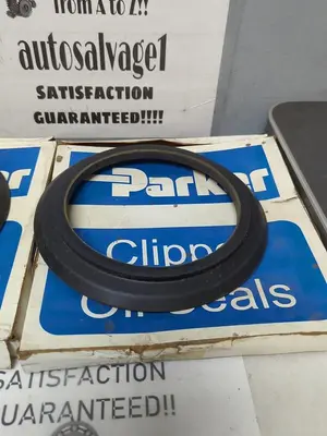 New | in-Stock PARKER 4QTR06 Pump & Valve Parts Ohio US | Surplus Asset Holdings #1240451