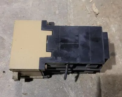 USED ALLEN BRADLEY 700-P440A1