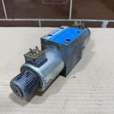 USED Vickers DG4V 5 2CJ M U H6 20
