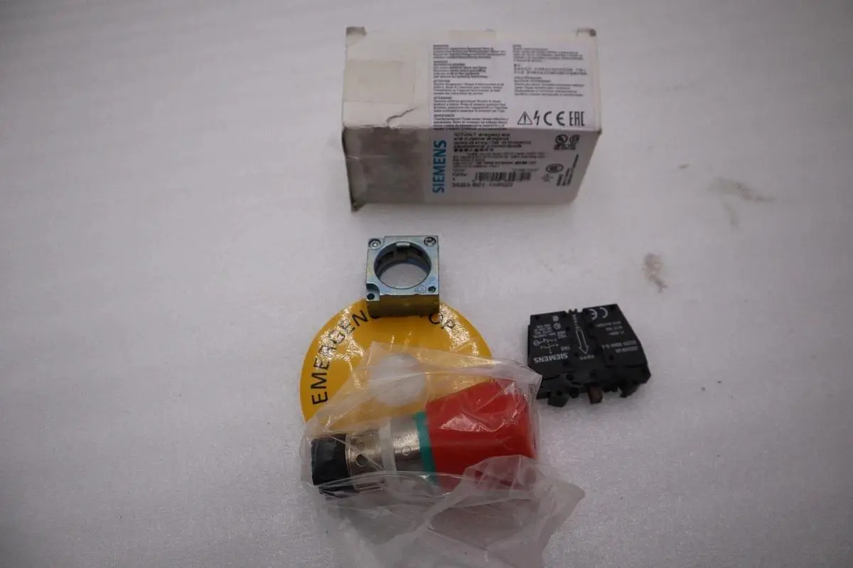 NEW IN BOX SIEMENS 3SB3 601-1HR20 EMERGENCY STOP STOCK H421A