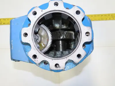 Sew KF76DT100L8/4 75.56:1 Ratio 11-22.5RPM 1.2/2.5 Gear Reducer