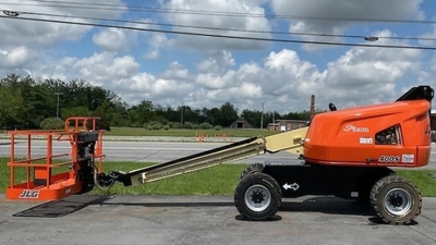 USED 2015 JLG 400S