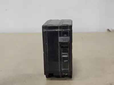 USED SQUARE D QO230