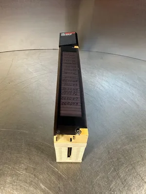Used Schneider Schneider 140DAO84000 PLC Processors | Palmetto Automation #1148584