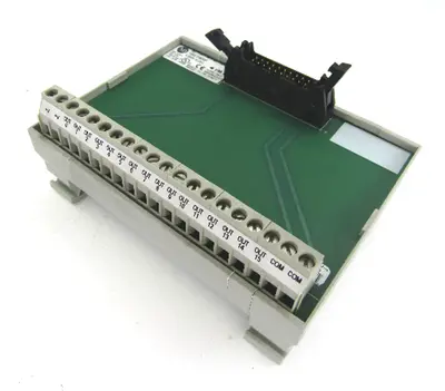USED ALLEN BRADLEY 1492-IMF20F