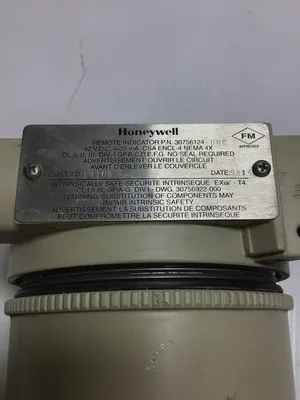 Honeywell 30756124-008 Smart Temperature Transmitter 42VDC 4-20mA Encl-4 Nema 4X