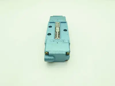 Skinner S4AACBX4 Pneumatic Directional Control Valve 5-Way 2 Pos 150PSI 1/2" NPT