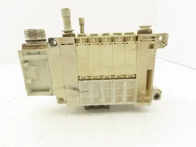 SMC VVQ2000-10A-1  VQ2401-51 5-Station Manifold Block Pneumatic Solenoid Valves
