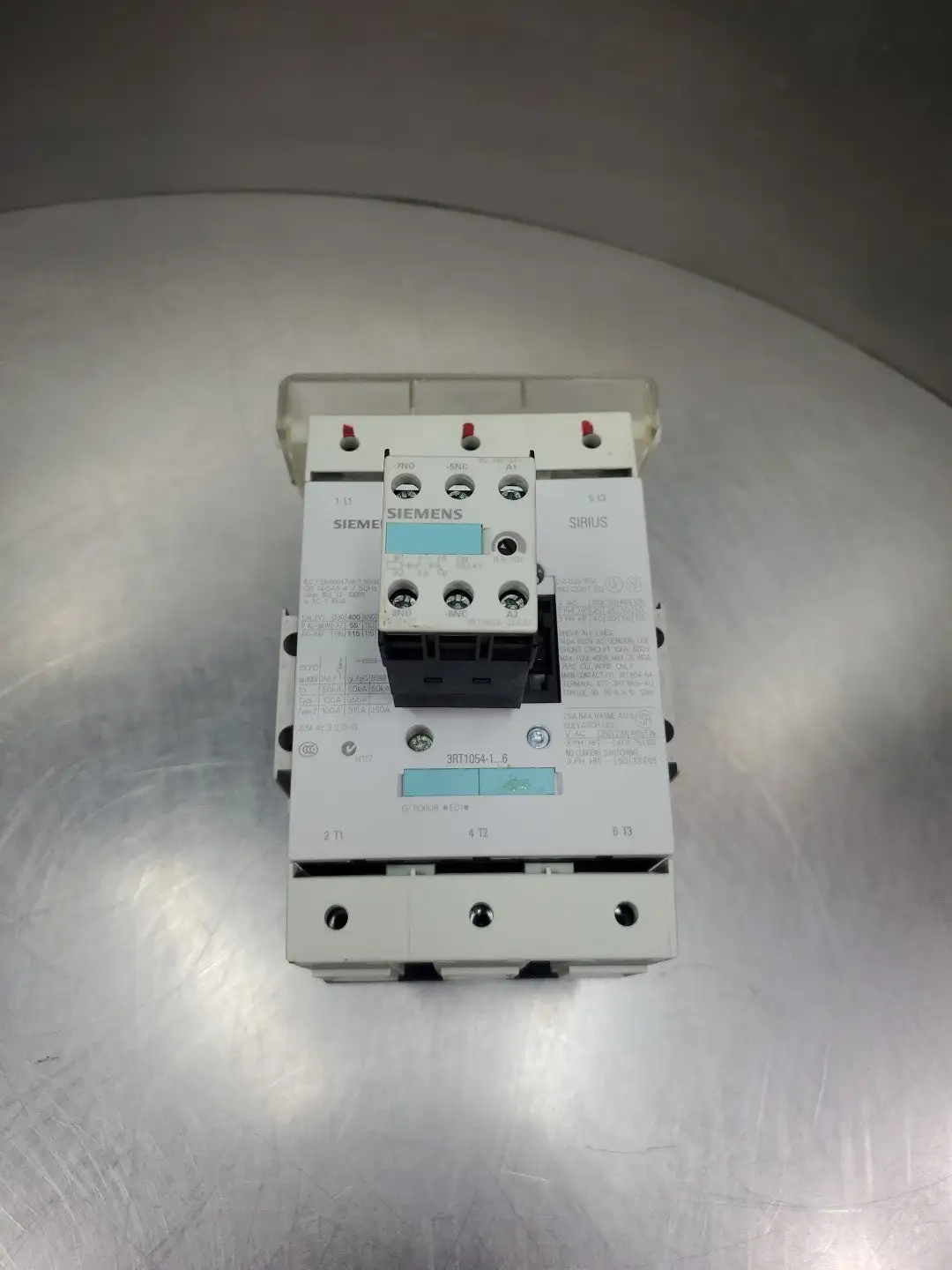 Siemens 3RT10541LA06 SIRIUS Contactor w/3RT19262EC21 Auxiliary Contact. 1D63