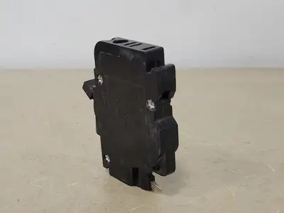 15 Amp, 1 Pole, 120/240 volts Circuit Breaker