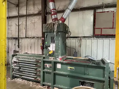 30" X 42" BALEMASTER MODEL #360A CLOSED DOOR HORIZONTAL HYDRAULIC BALER: YOBRO #25089