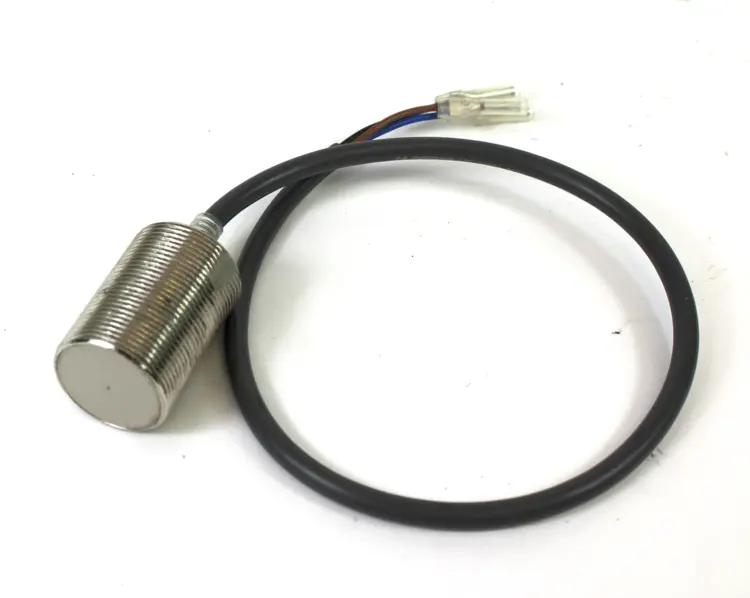 Used OMRON E2E-X10E1 Proximity Sensors Kentucky US | Industrial Parts R Us Inc. #357191