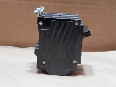 20 Amp, 3 Pole, 240 Volts Circuit Breaker Type QB