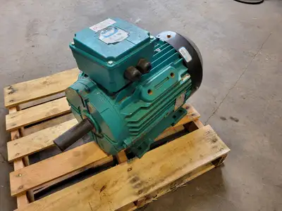 Used BROOK CROMPTON BC2M020-4 Motors (misc) British Columbia CA | Lenmark #1439940