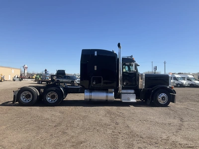 USED 2000 PETERBILT 379