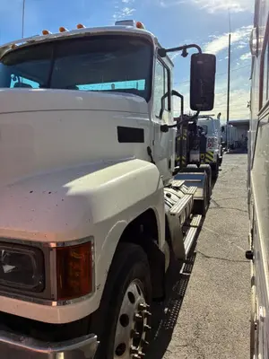 USED 2019 MACK PINNACLE 64T